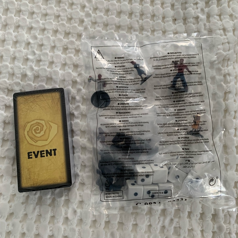 Betrayal at House on the Hill - Sealed pieces like new - Picture 3 of 6